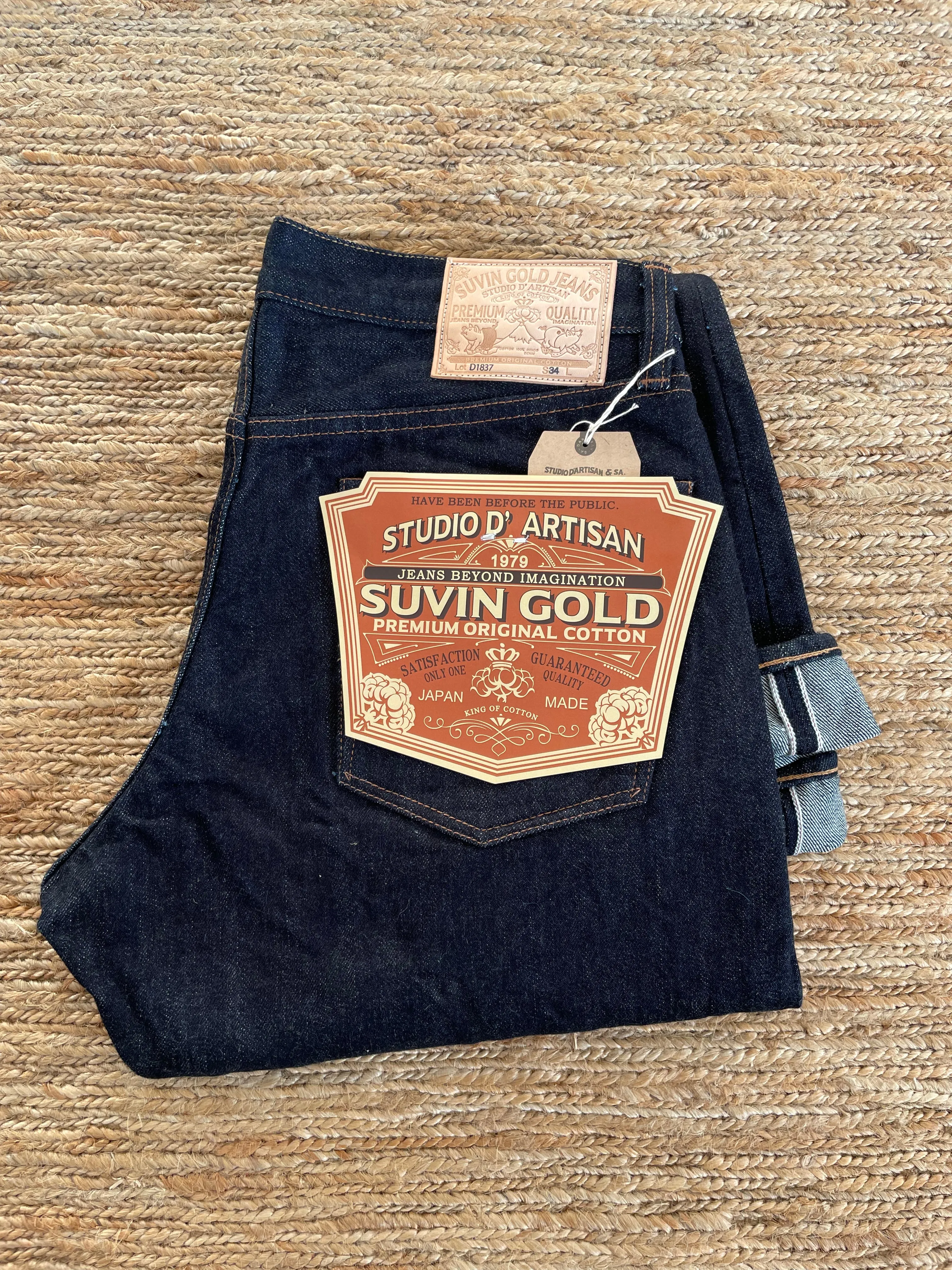 Suvin Gold Jeans - High Rise Tapered - One Wash